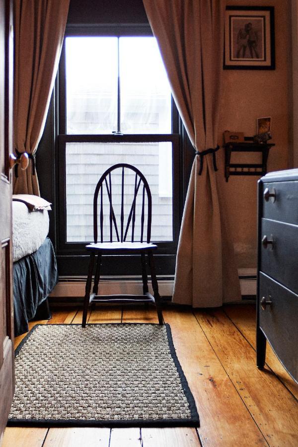 Crew'S Quarters Boarding House - Caters To Men Otel Provincetown Dış mekan fotoğraf